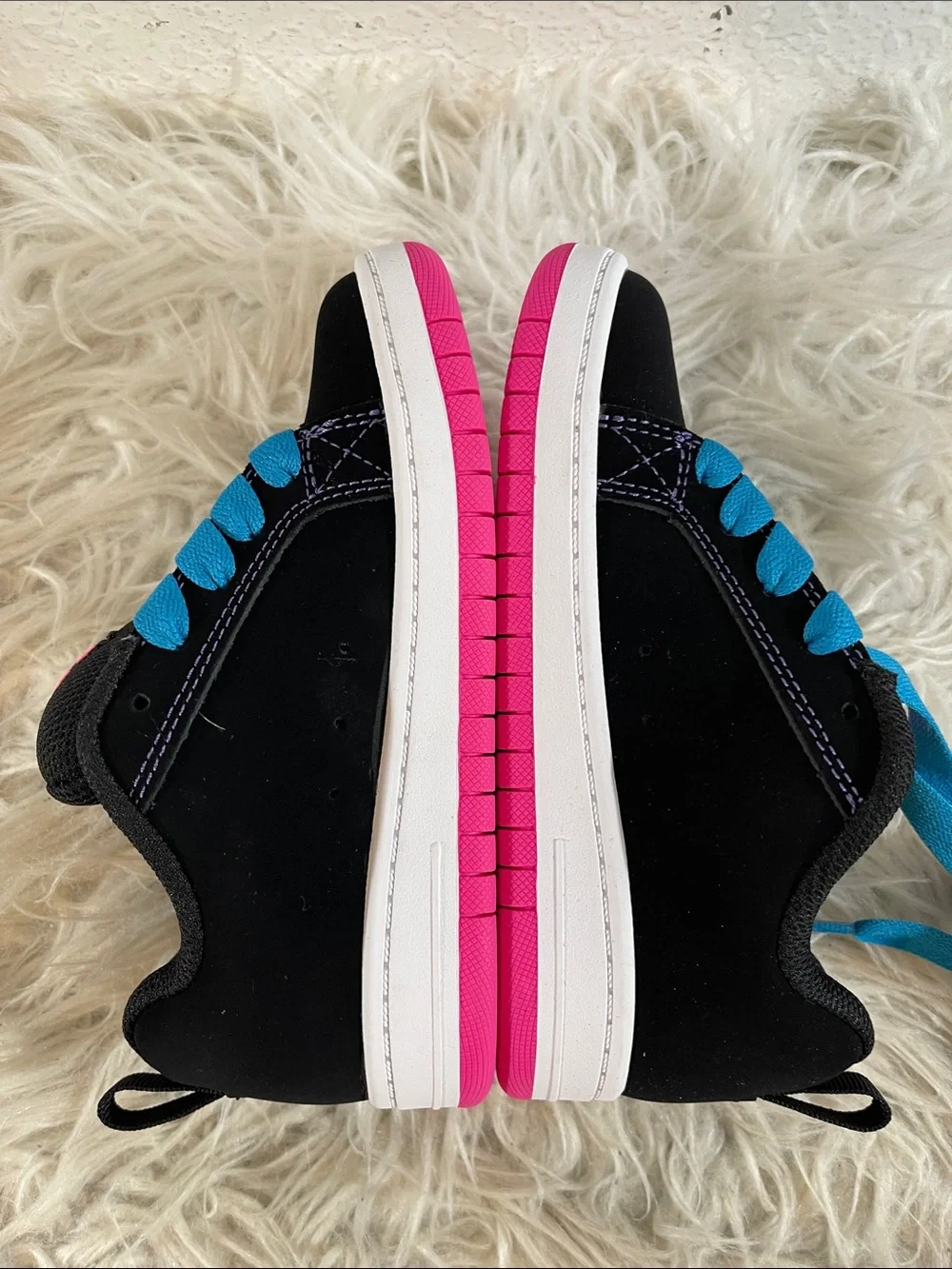 DC Shoe Court Graffik Neon Lights Skate Shoes Size 13 NEW